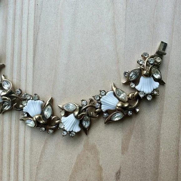 Vintage Hollycraft Bracelet 6.5 Lily of the Valley Rhinestone White Gold Plated